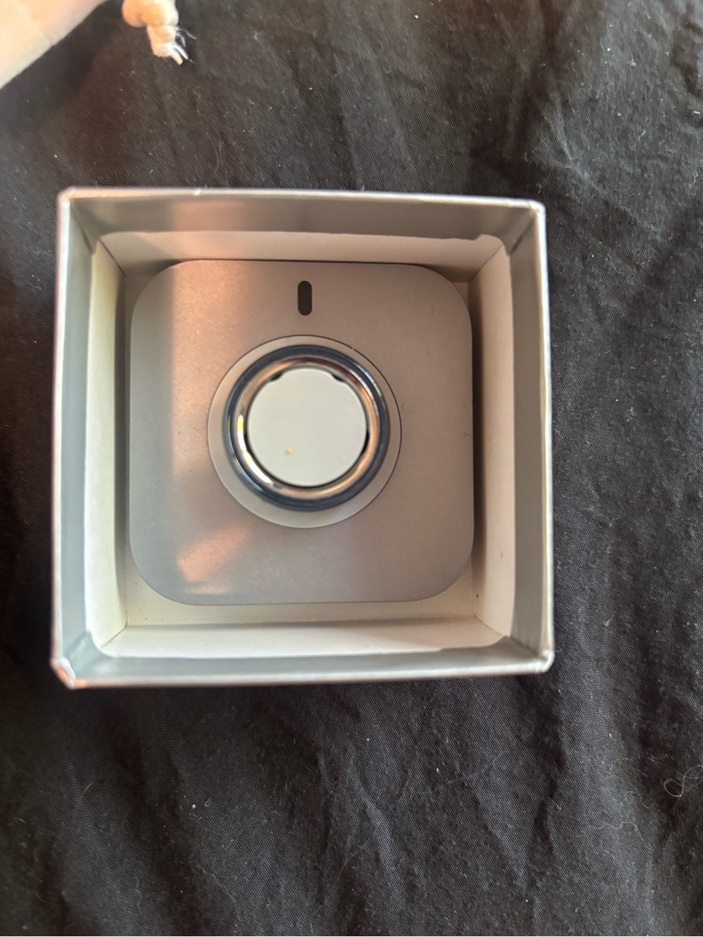 Oura Silver Magnetic Wireless Charger Stand